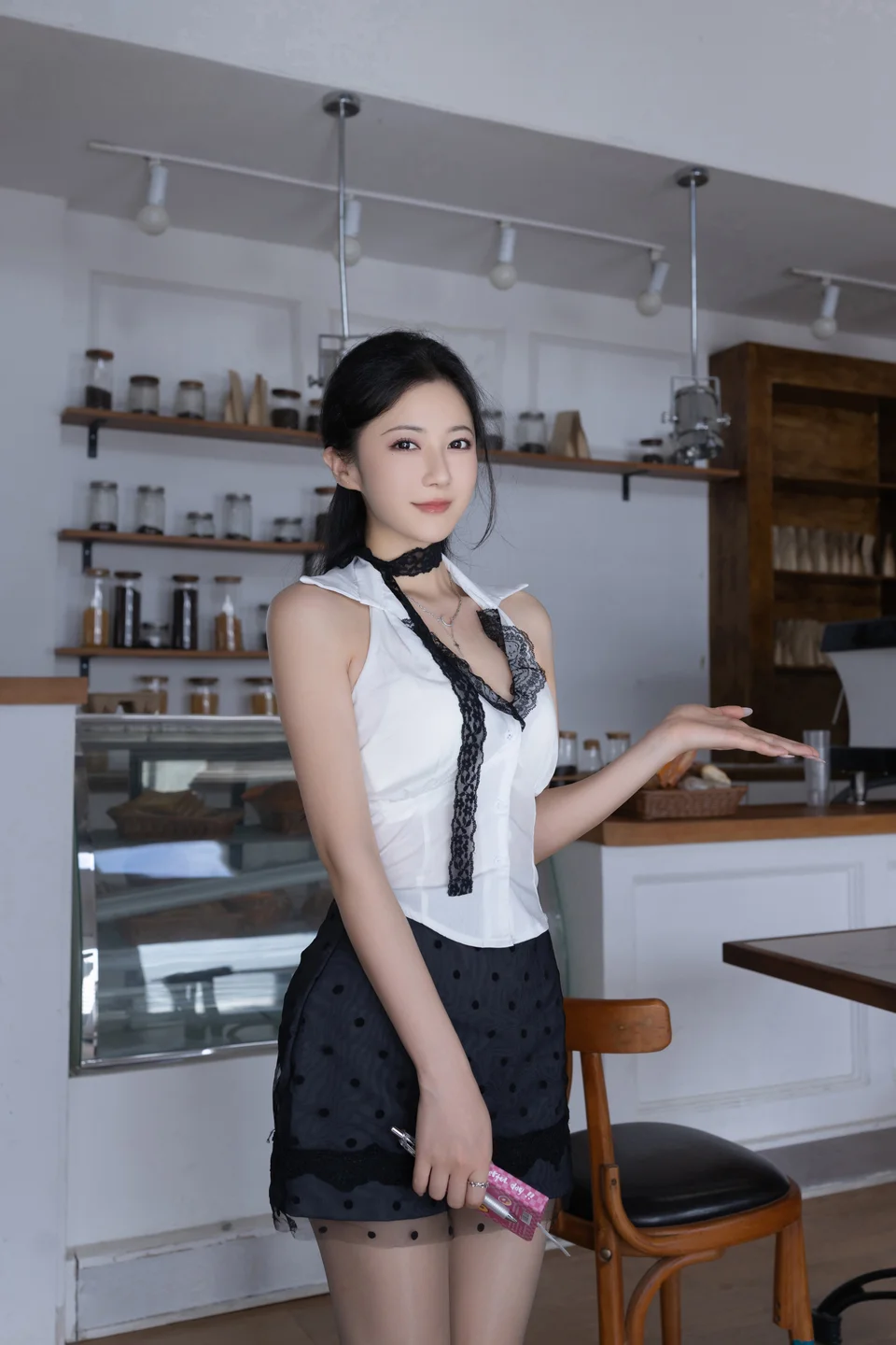 鱼子酱Fish - 咖啡店的邂逅 [120P-1.07GB]